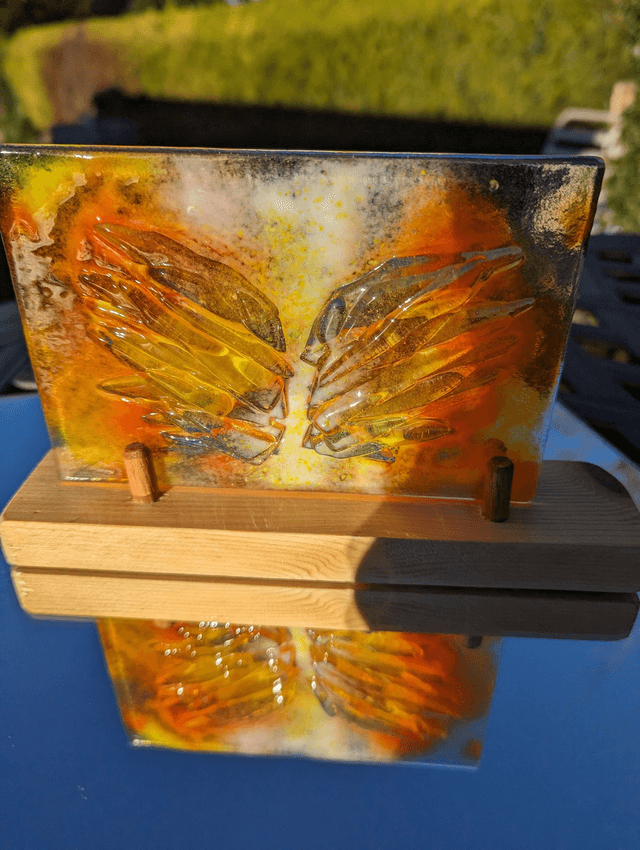 Freestanding Amber wings